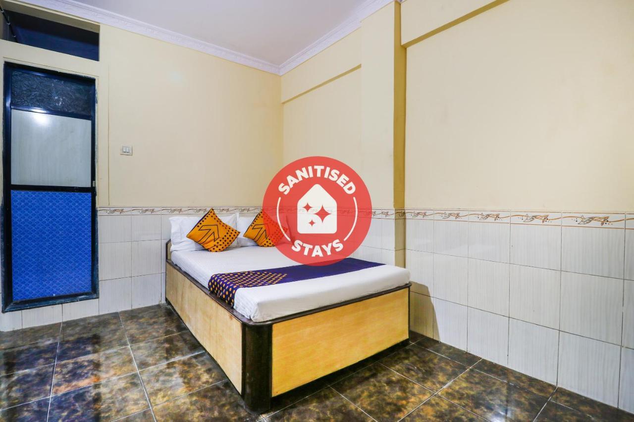 Spot On 66527 Pallavi Lodge Ulhāsnagar Екстериор снимка
