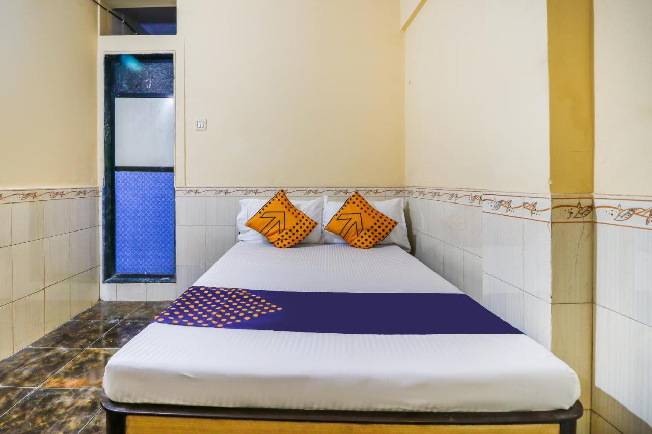 Spot On 66527 Pallavi Lodge Ulhāsnagar Екстериор снимка