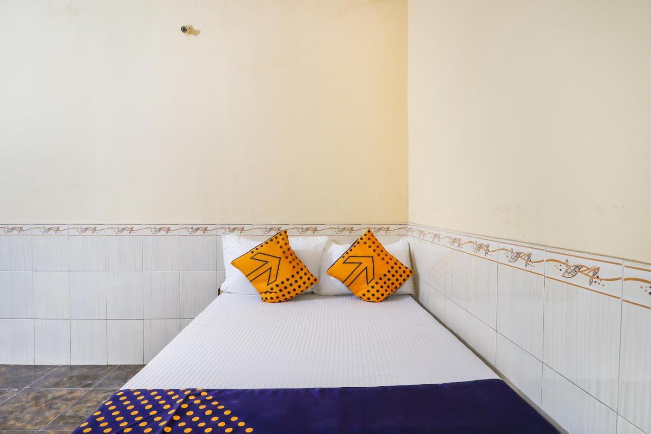 Spot On 66527 Pallavi Lodge Ulhāsnagar Екстериор снимка