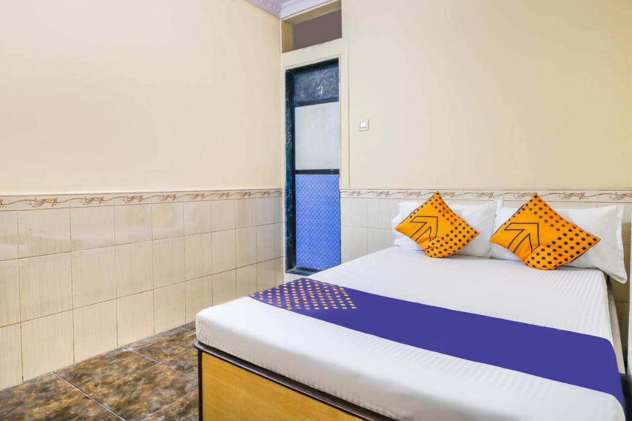 Spot On 66527 Pallavi Lodge Ulhāsnagar Екстериор снимка